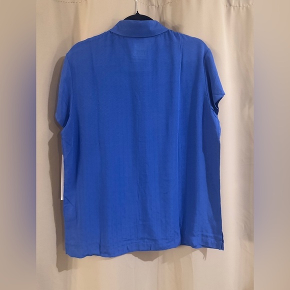 Women’s NWT Muk Luks Button Up - Picture 2 of 6